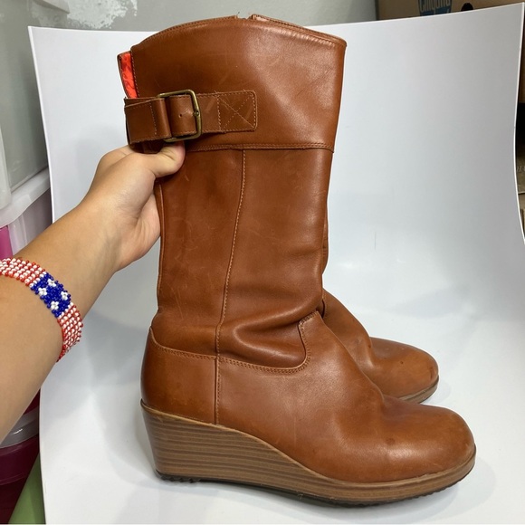Crocs A-Leigh wedge boots tan casual trendy neutral comfort shoe women size 7.5 - Picture 2 of 10